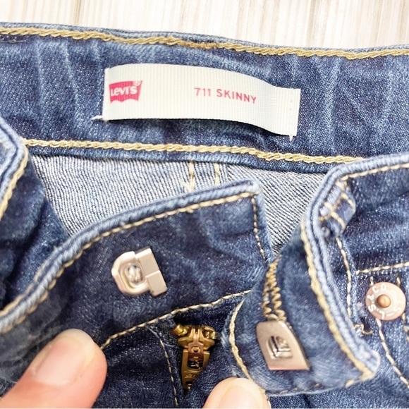 Girl's Jeans - Picture 10 of 12